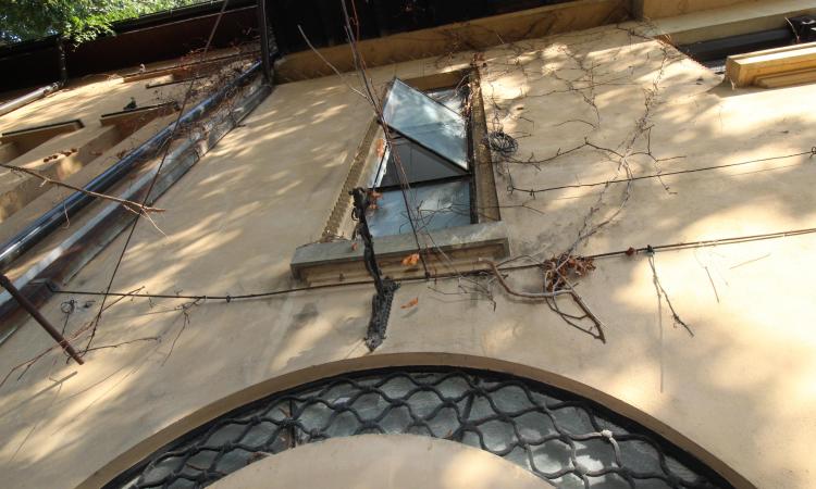 Apartament in vila. Casin. Oportunitate investitionala