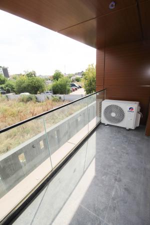 2 camere Aviatiei - bloc Boutique-Comision 0
