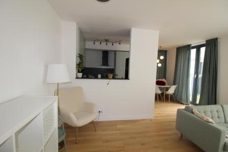 Apartament la Parter cu gradina/curte. Nou. Designer Apartment for rent. Unirii