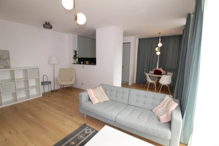 Apartament la Parter cu gradina/curte. Nou. Designer Apartment for rent. Unirii