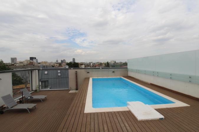 Apartament la Parter cu gradina/curte. Nou. Designer Apartment for rent. Unirii