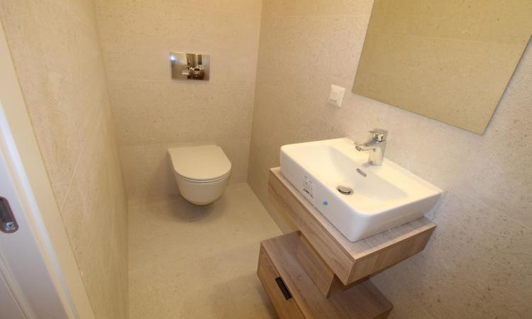 Carmen Sylva Apartment with parking lot. New. 2 rooms for rent- 1st floor
