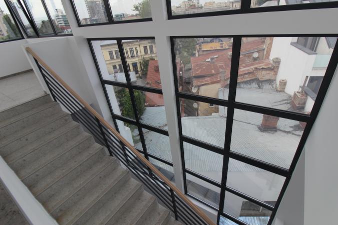 Carmen Sylva Apartment with parking lot. New. 2 rooms for rent- 1st floor
