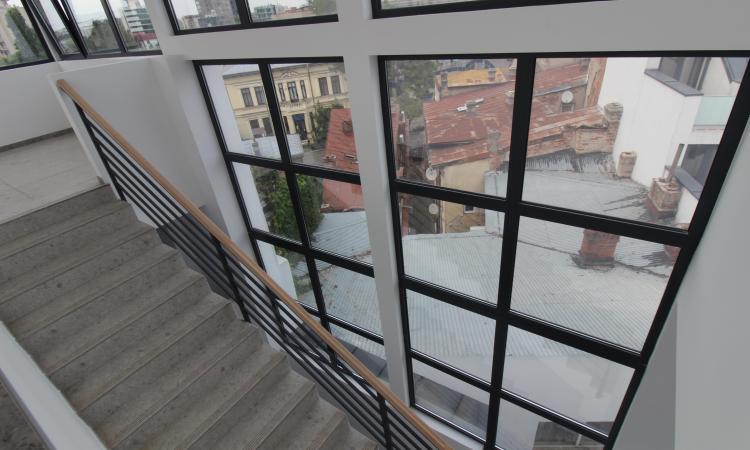 Carmen Sylva Apartment with parking lot. New. 2 rooms for rent- 1st floor