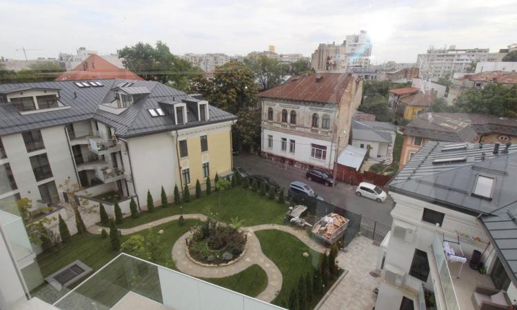 Carmen Sylva Apartment with parking lot. New. 2 rooms for rent- 1st floor