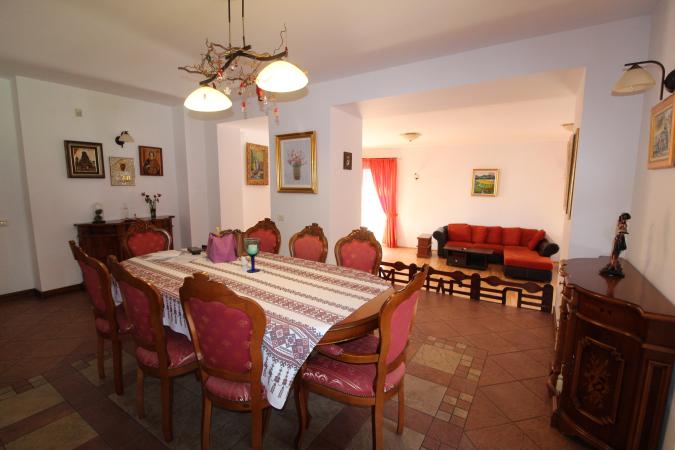 Str Dobrogeanu Gherea - sector 1 Bucuresti.