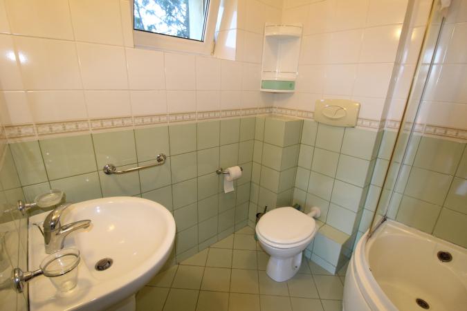 Str Dobrogeanu Gherea - sector 1 Bucuresti.