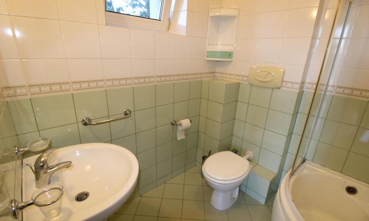 Str Dobrogeanu Gherea - sector 1 Bucuresti.
