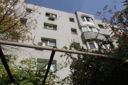 3 camere- Aviatiei, etaj3/4- imobil solid. plus loc de parcare