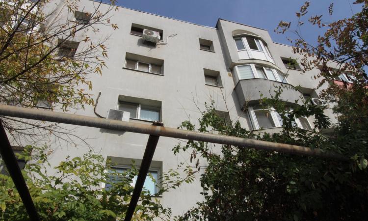 3 camere- Aviatiei, etaj3/4- imobil solid. plus loc de parcare