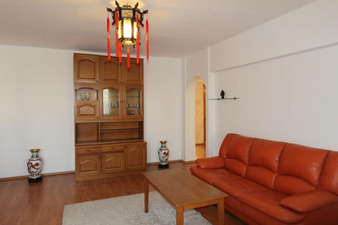 3 camere- Aviatiei, etaj3/4- imobil solid. plus loc de parcare