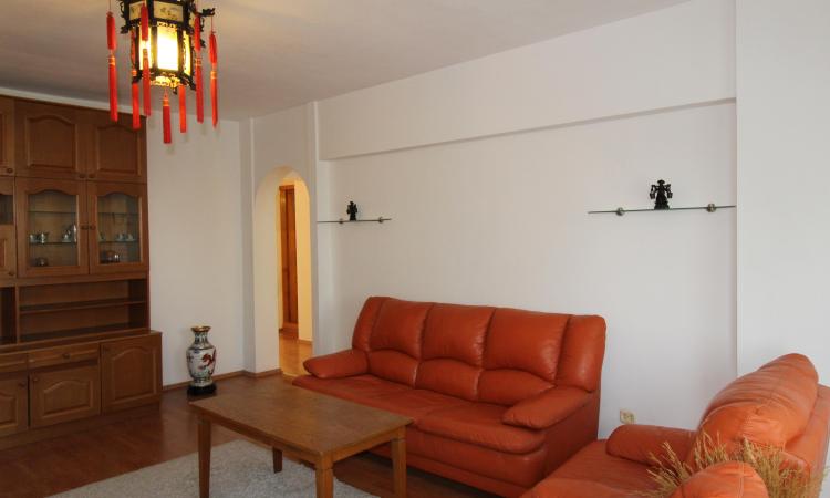 3 camere- Aviatiei, etaj3/4- imobil solid. plus loc de parcare