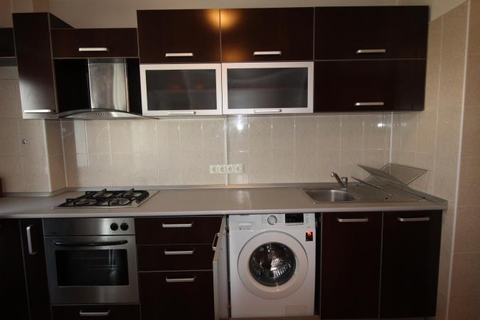 3 camere- Aviatiei, etaj3/4- imobil solid. plus loc de parcare