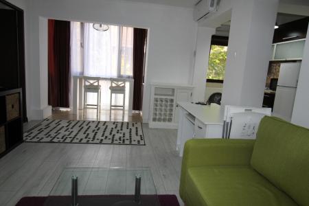 2 camere, etaj 1- apartament de vis- pentru inchiriat pe termen lung