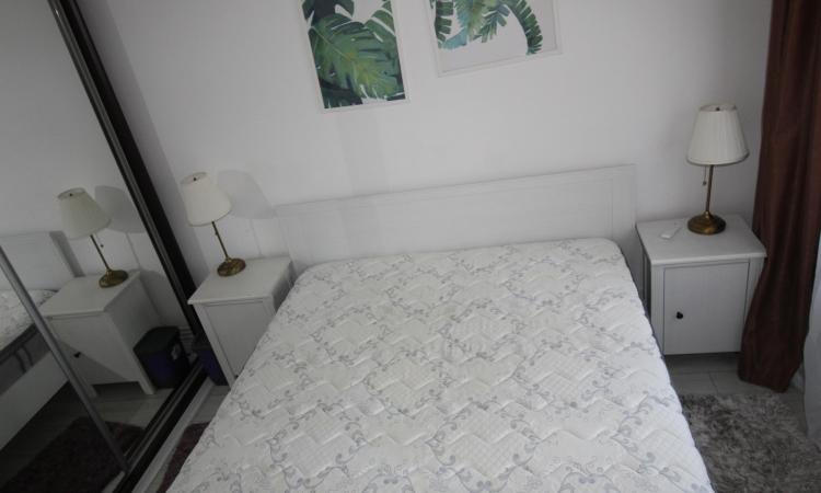 2 camere, etaj 1- apartament de vis- pentru inchiriat pe termen lung
