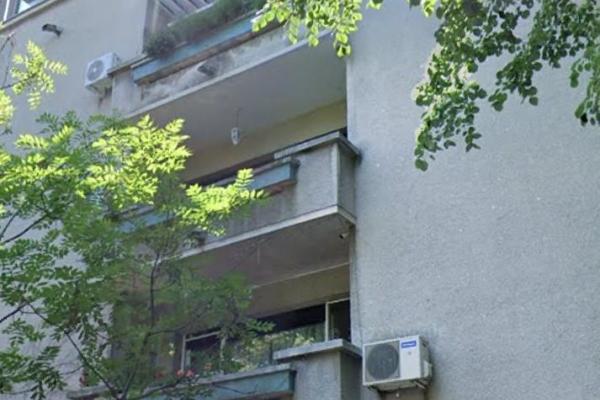 3 camere in vila etaj 3- zona Capitale