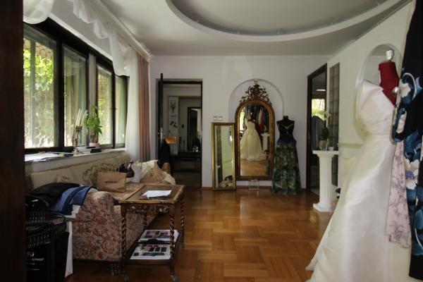 Parter. Curte in proprietate. Zona Capitale
