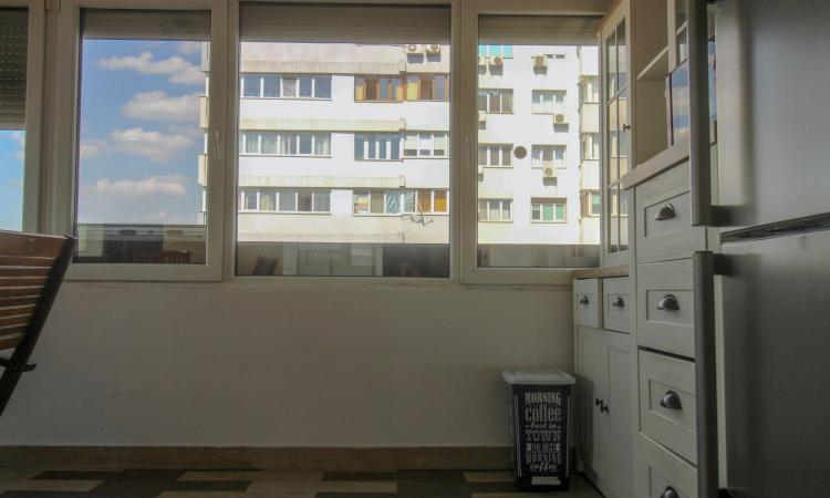 3 Camere - Dorobanti - Bloc BRD - 80 Mp Utili