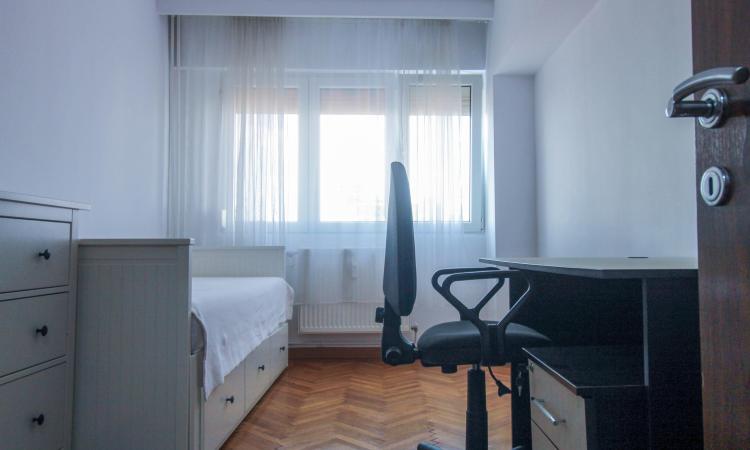 3 Camere - Dorobanti - Bloc BRD - 80 Mp Utili