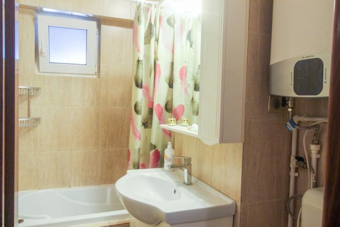 3 Camere - Dorobanti - Bloc BRD - 80 Mp Utili