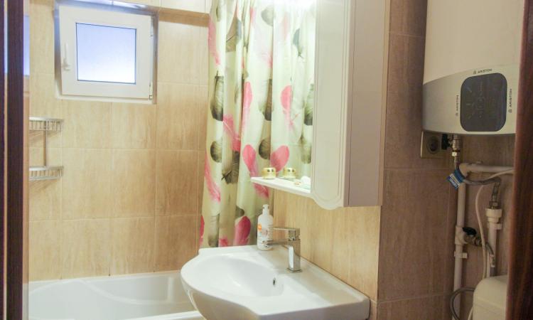 3 Camere - Dorobanti - Bloc BRD - 80 Mp Utili