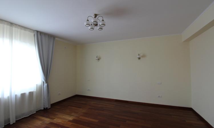 Baneasa. 4 camere, 2 terase mari, 2 bai Etaj 5/9