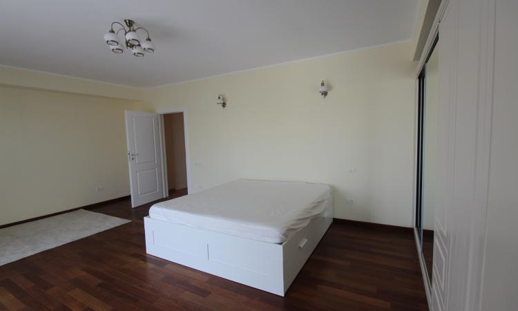 Baneasa. 4 camere, 2 terase mari, 2 bai Etaj 5/9