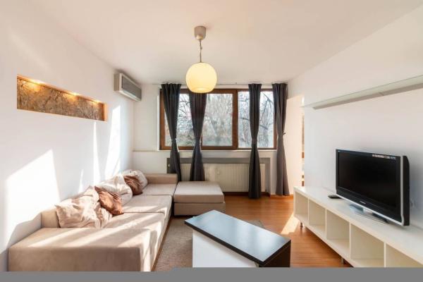 TINERETULUI 2 camere cu balcon inchis. Ultramodern