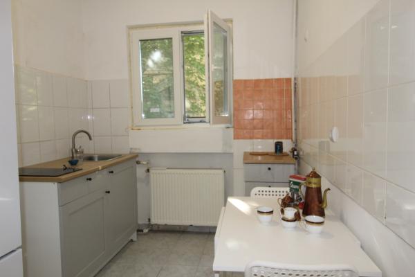 Parisienne style. 2 camere cu terasa mare. Lahovari sector 1. Bucuresti