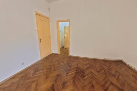 6 Camere - 3 bai - Piata Romana - Balcon - 3 min metrou