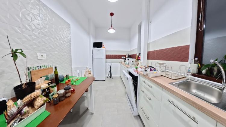3 Camere - Ultracentral - Armeneasca  - Spatiu Comercial