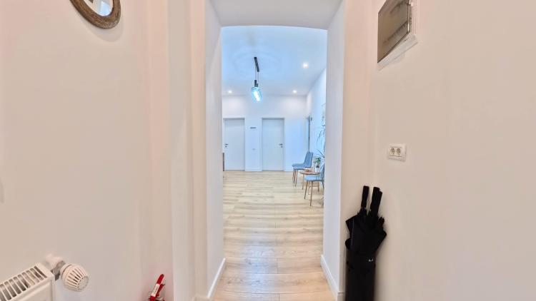 3 Camere - Ultracentral - Armeneasca  - Spatiu Comercial
