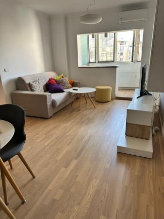 3 Camere - Piata Romana - Balcon - Boiler