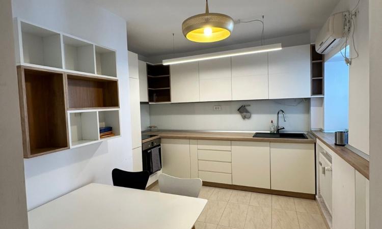 3 Camere - Piata Romana - Balcon - Boiler