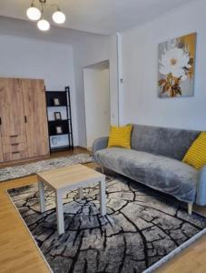 2 Camere - Piata Romana - Balcon - Metrou