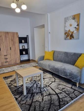 2 Camere - Piata Romana - Balcon - Metrou