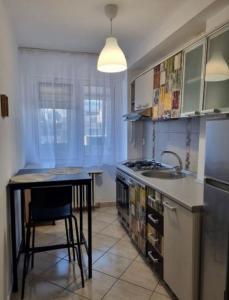 2 Camere - Piata Romana - Balcon - Metrou