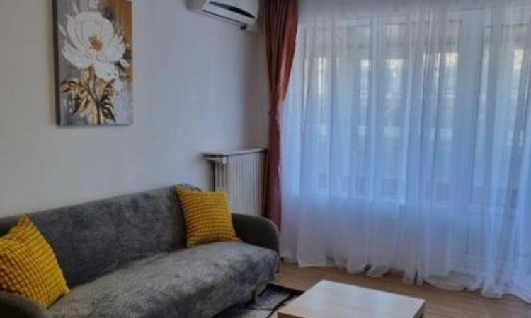 2 Camere - Piata Romana - Balcon - Metrou