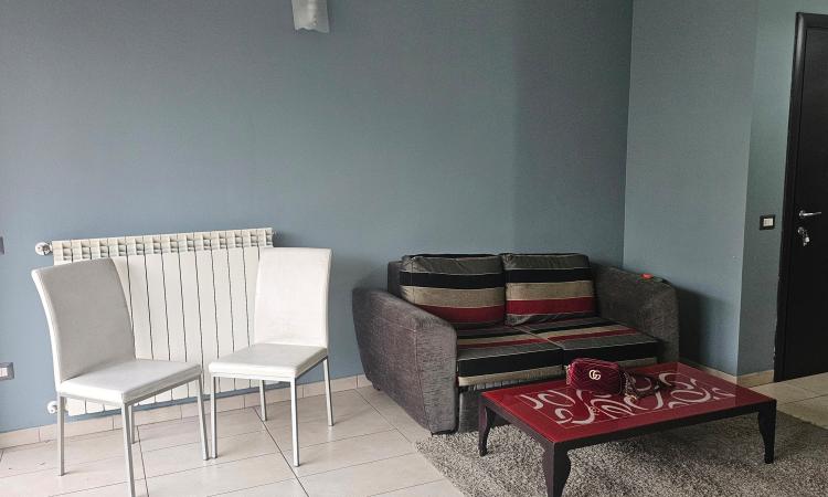 Terasa mare cu vedere catre Gradina Mitropoliei. Unirii 2 camere de vanzare