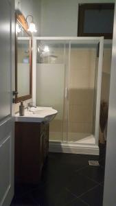 Romana, 2 camere, langa ASE, de inchiriat