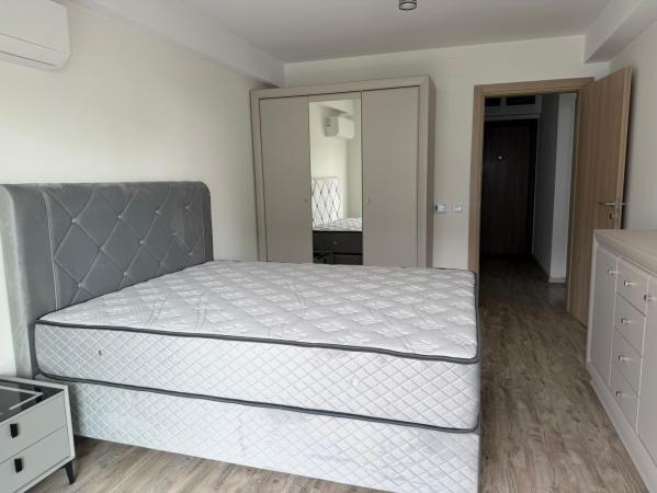 Nerva Traian- sediu comercial companie- 2 camere de inchiriat, imobil nou
