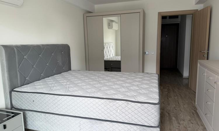 Nerva Traian- sediu comercial companie- 2 camere de inchiriat, imobil nou