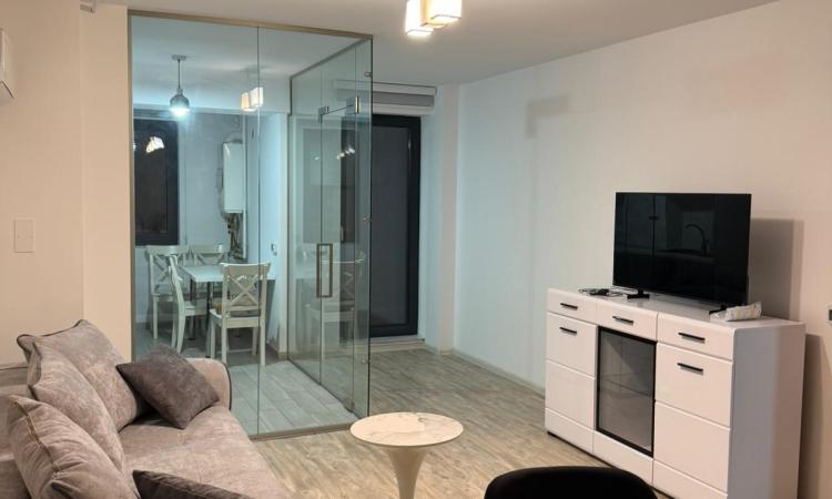 Nerva Traian- sediu comercial companie- 2 camere de inchiriat, imobil nou