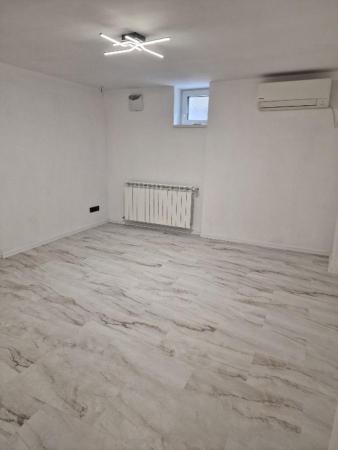 Piata Romana,  de inchiriat -5 camere, apartament nou in vila, parter, sect 1