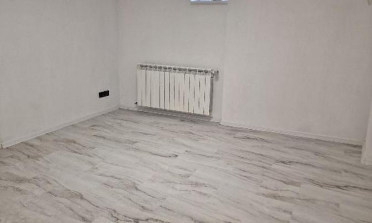 Piata Romana, de inchiriat -5 camere, apartament nou in vila, parter, sect 1