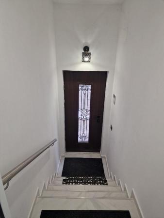 Piata Romana,  de inchiriat -5 camere, apartament nou in vila, parter, sect 1