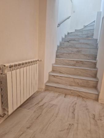 Piata Romana,  de inchiriat -5 camere, apartament nou in vila, parter, sect 1