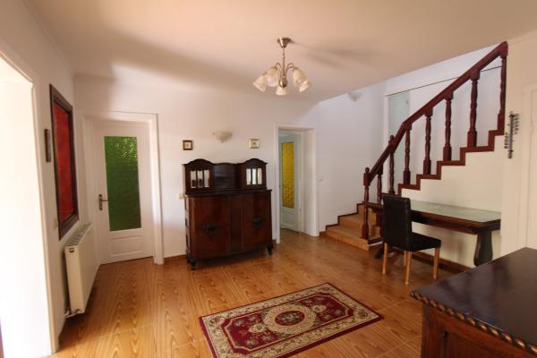 Ciolpani casa singur curte cu vegetatie superba. 37 minute de Bucuresti