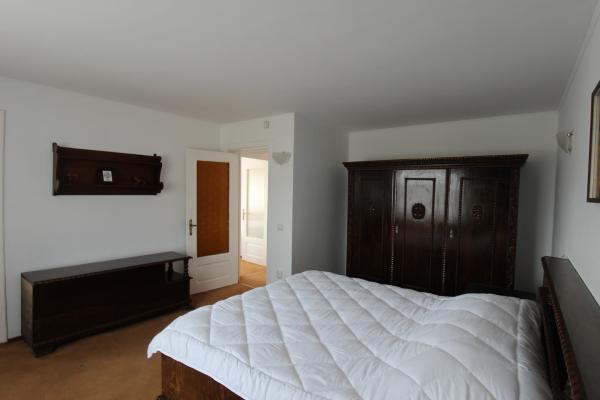 Ciolpani casa singur curte cu vegetatie superba. 37 minute de Bucuresti