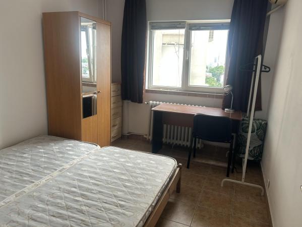 3 dormitoare 2 bai pretabil pentru 3 studenti- ERASMUS- Share rent- STEFAN CEL MARE, str Polona